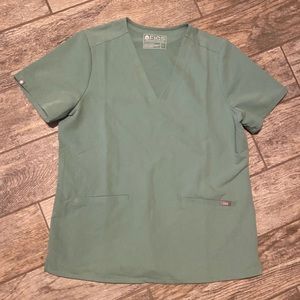 💥jade scrub top💥